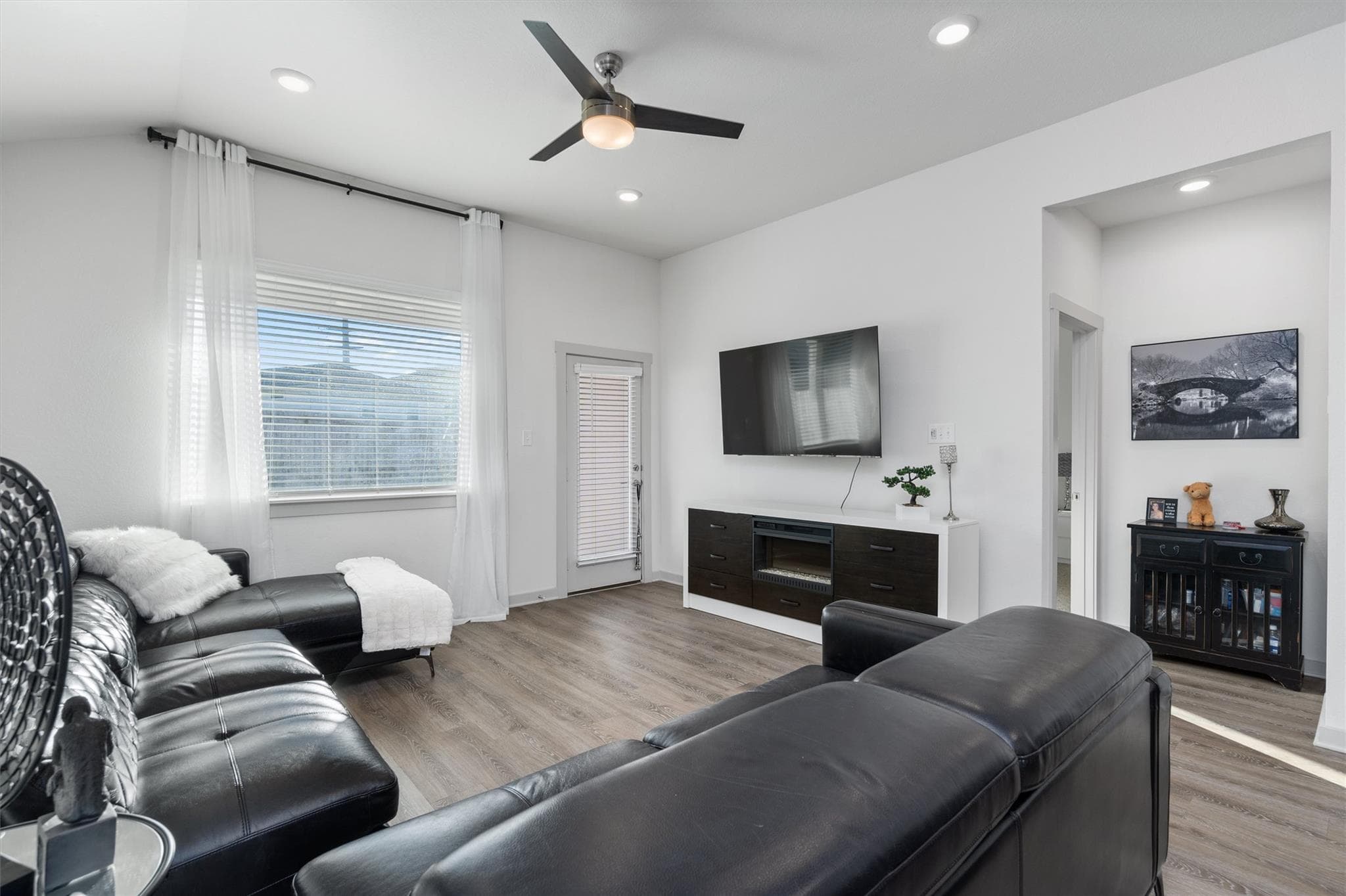 120  Scarborough Way