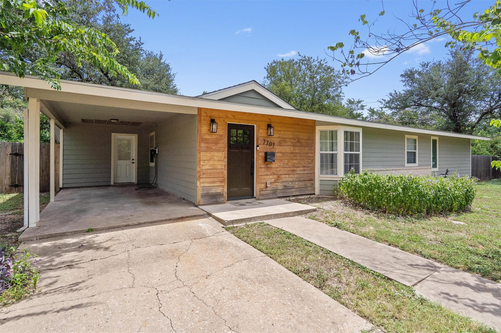 7707 Robalo Rd