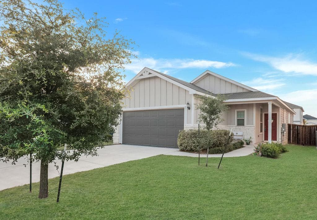 433 Stone Water Ln