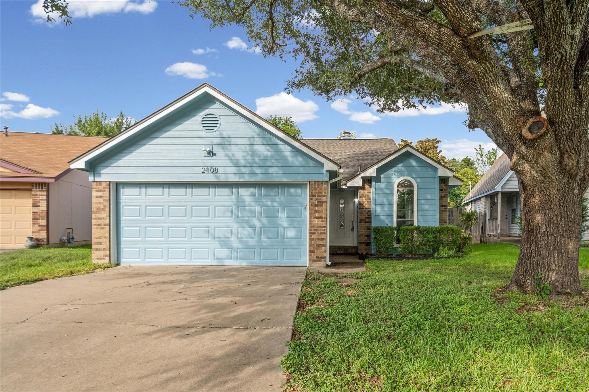 2408  Windrift Way
