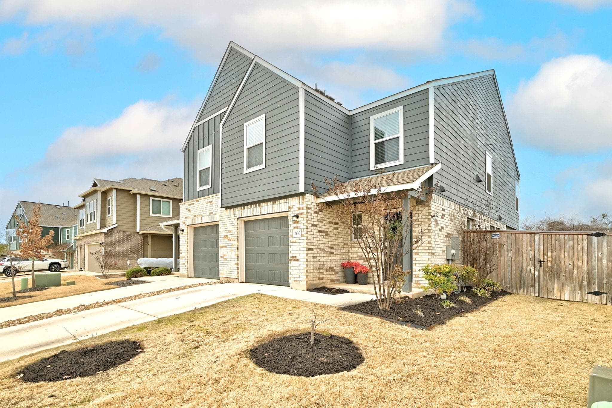 200 George Neggan Ln
