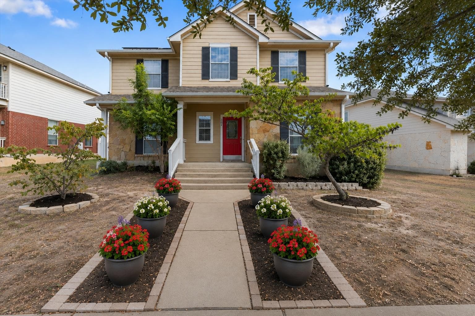 204 Yucca House Dr