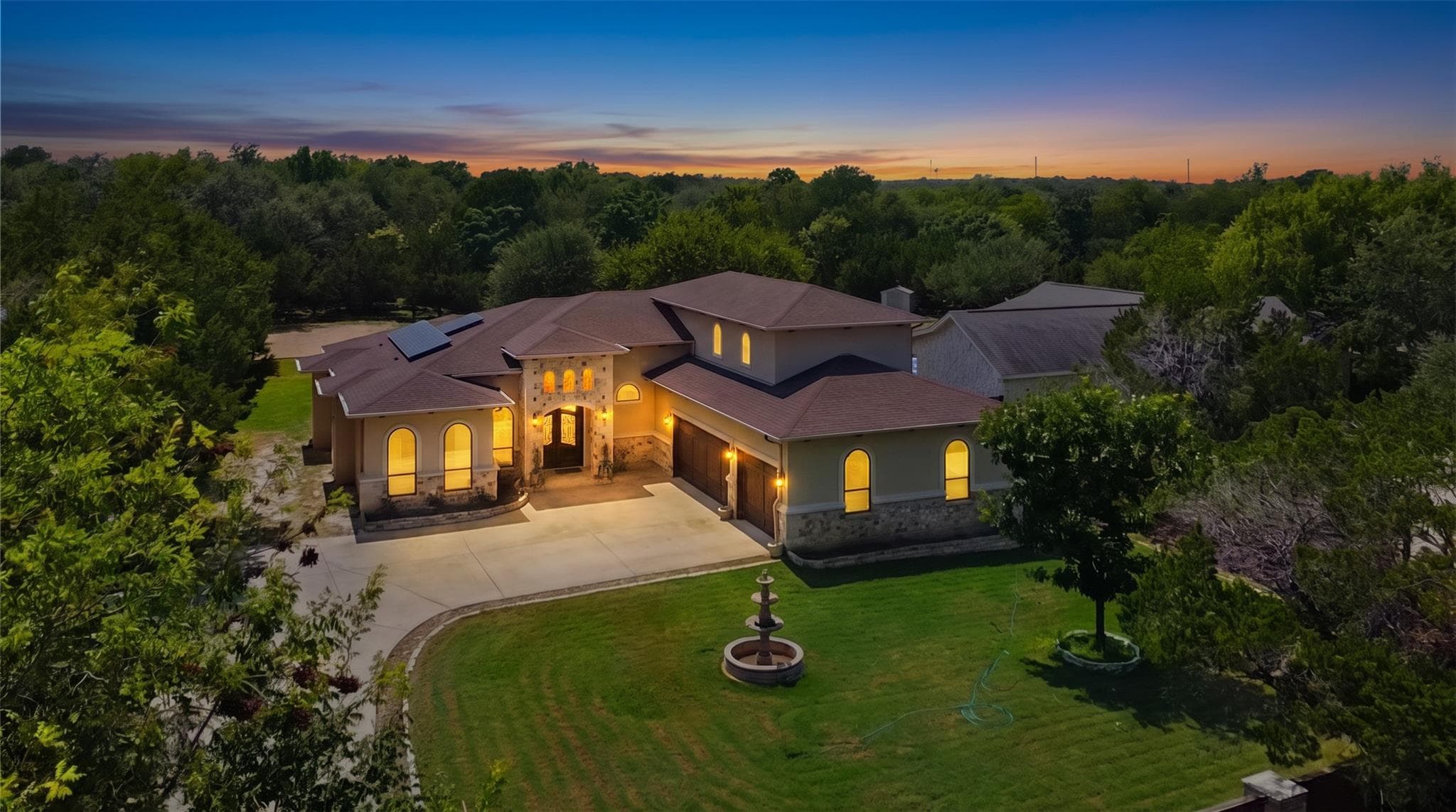 303 N Mustang Ave