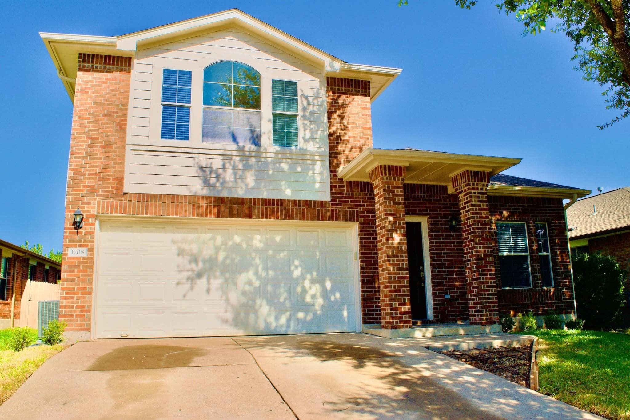 1708  Darjeeling Dr