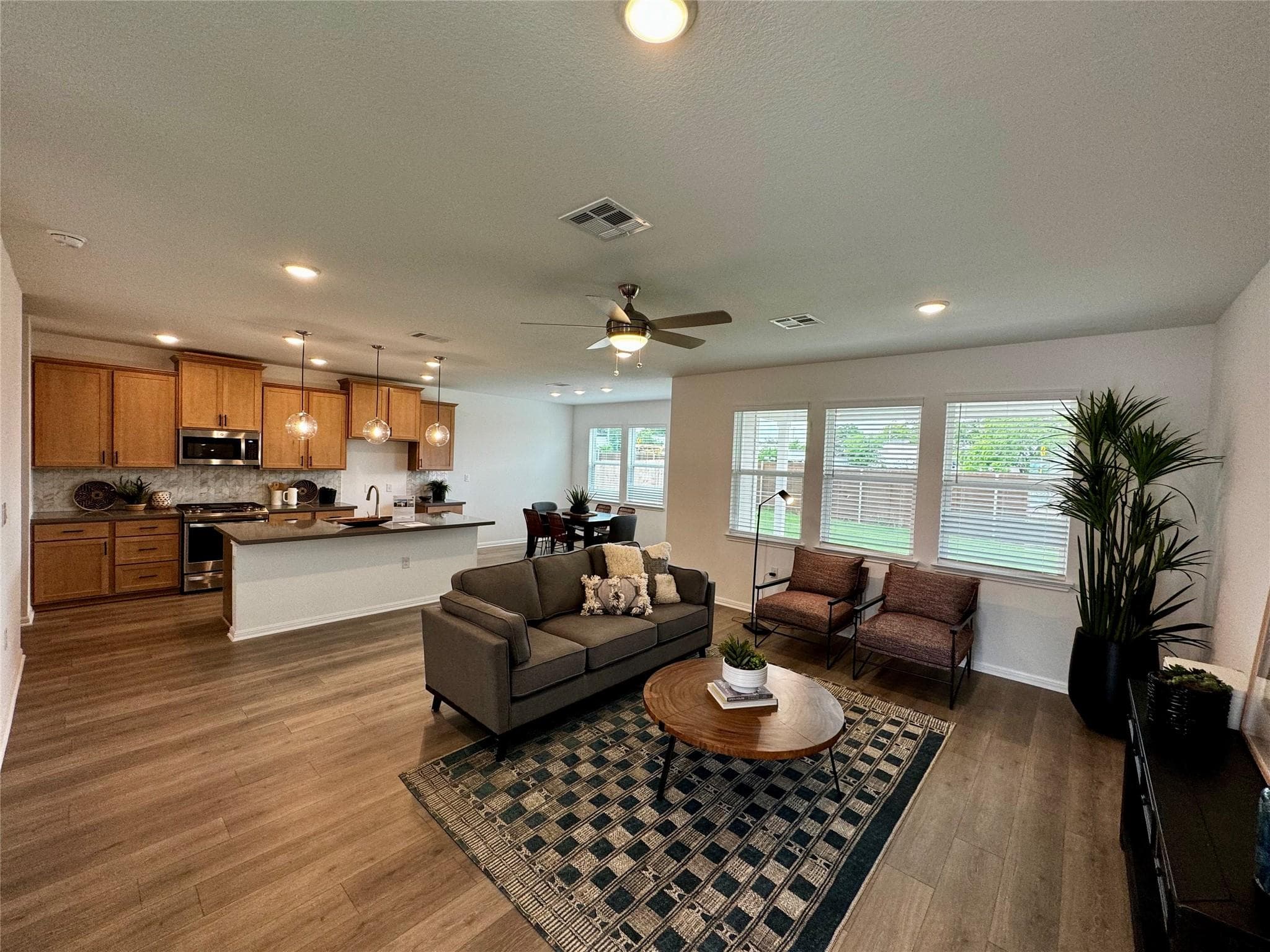 1602  Iberville Dr