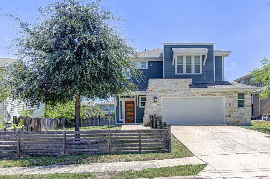 2117 Maxwell Ln