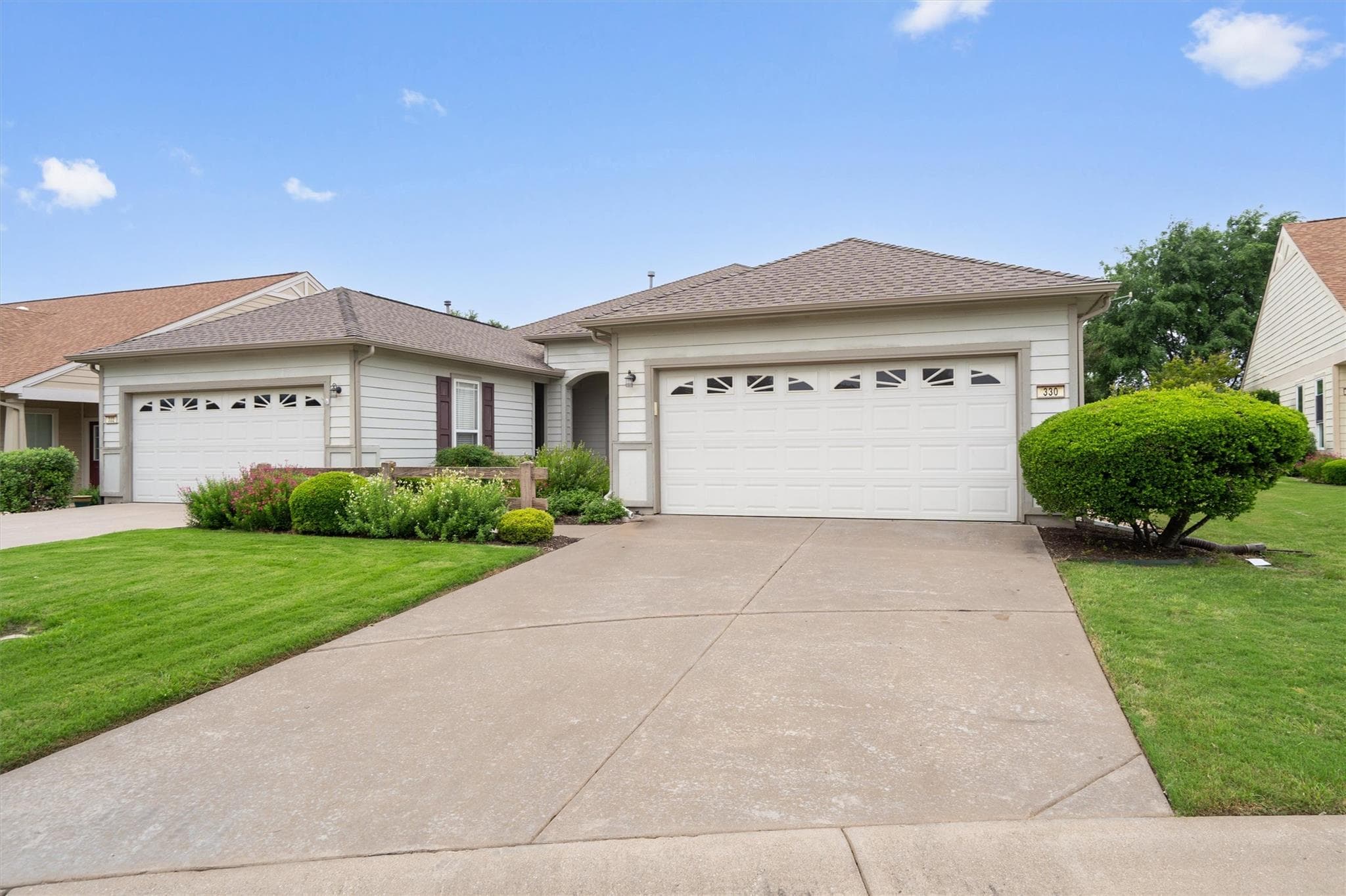 330 Portsmouth Dr