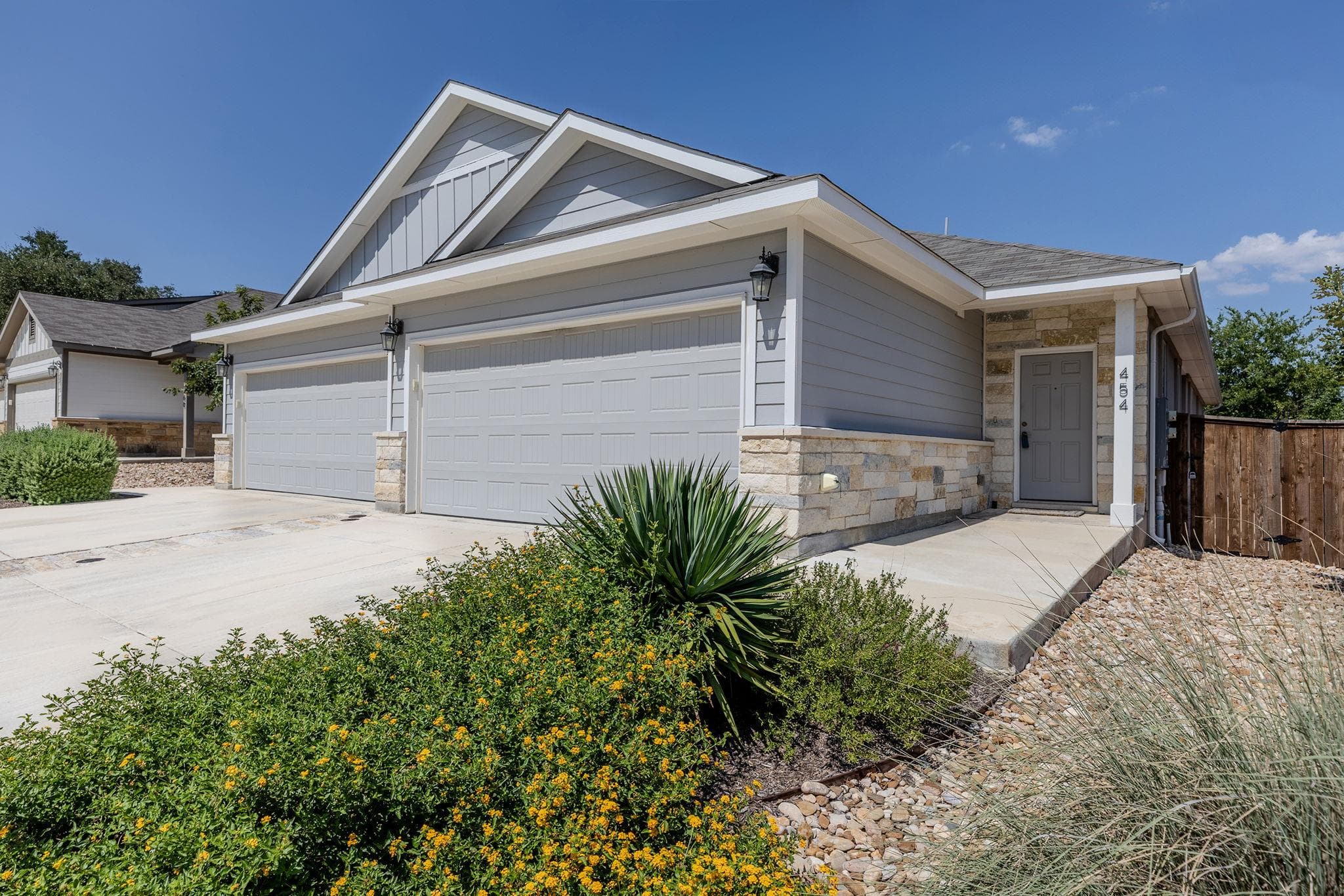 454 Parkline Dr #33B