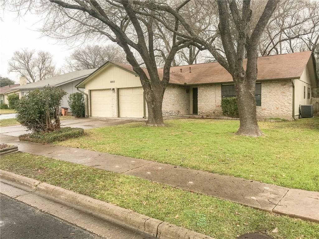 10511  Robinwood Cir
