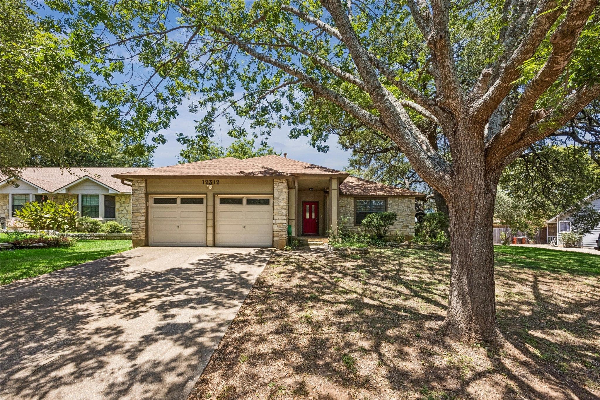 12312  Antoinette Pl