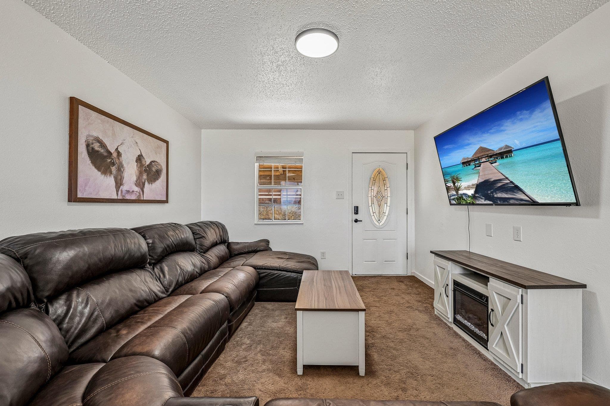 8104 Bronco Ln