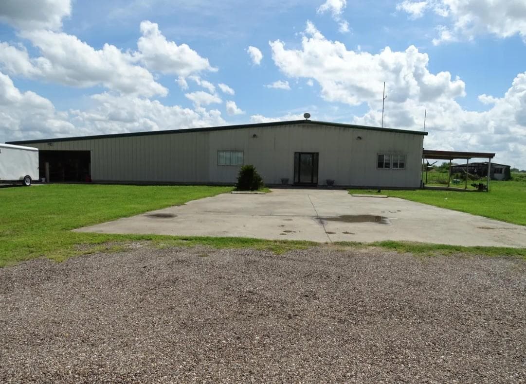 3660 E Highway 285 Hwy