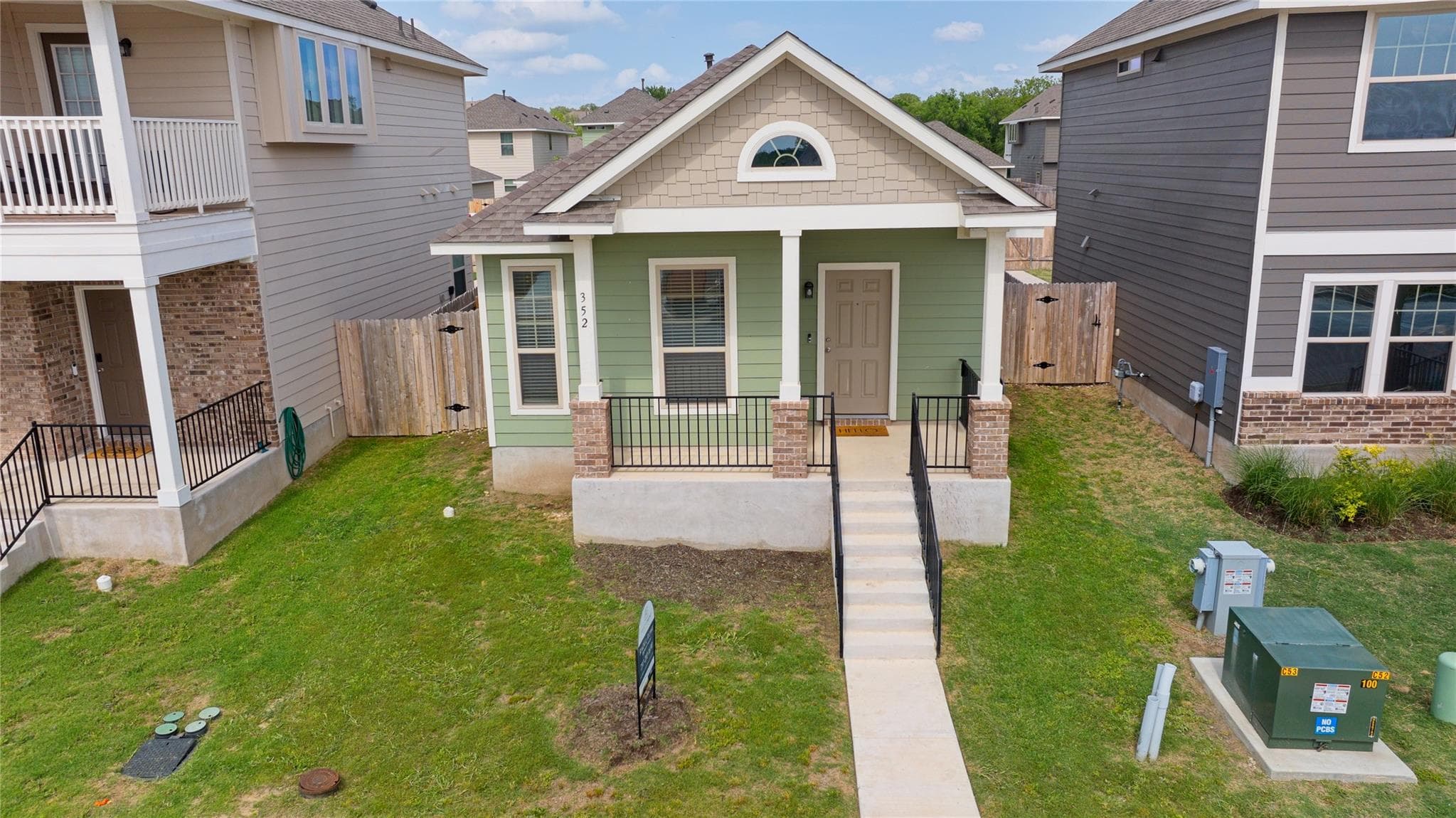 352  Witchhazel Way