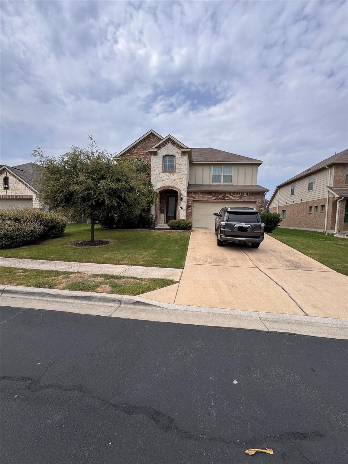 914 Emory Stable Dr