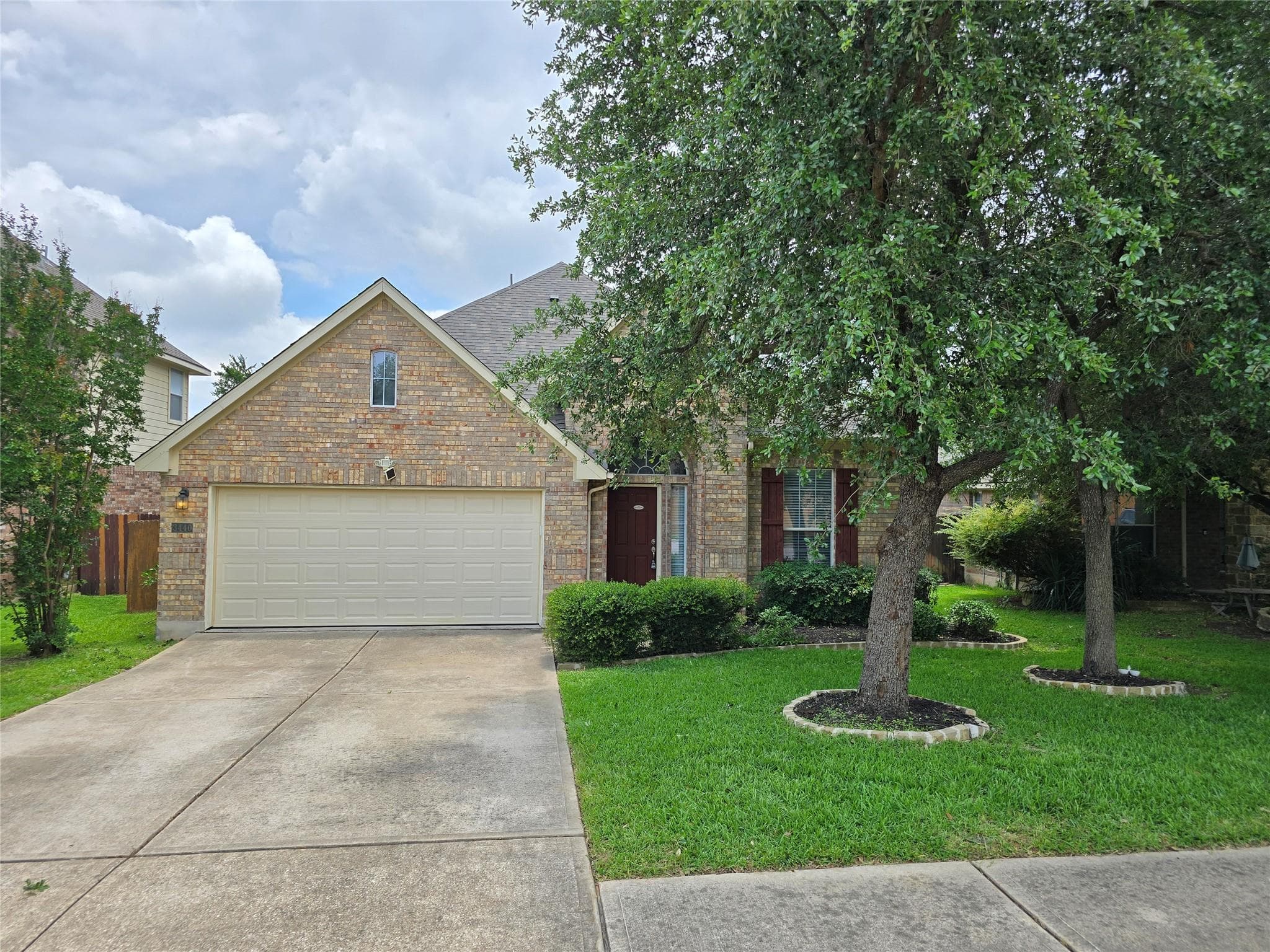 3440 Pine Needle Cir