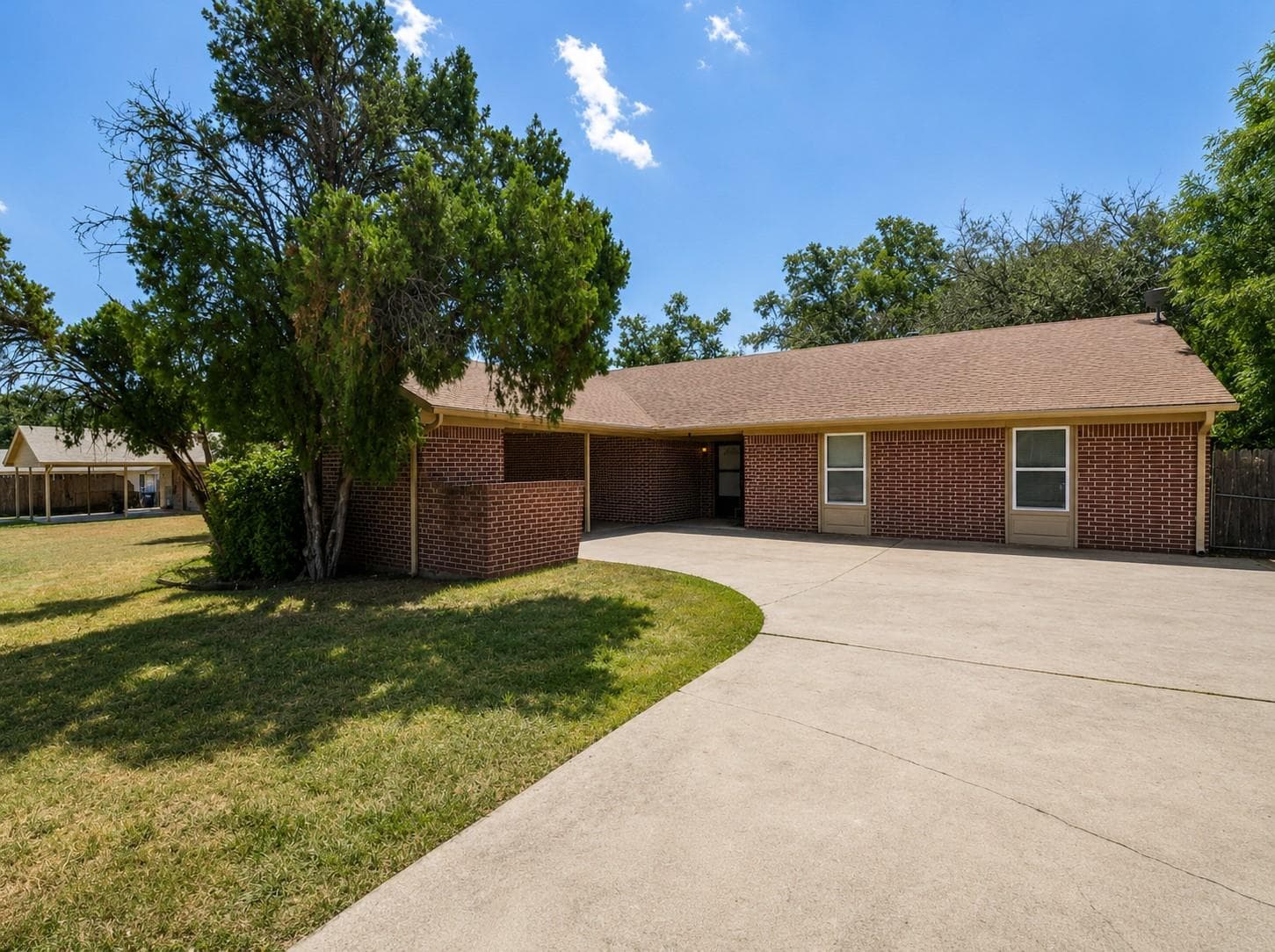 412  Craddock Ave