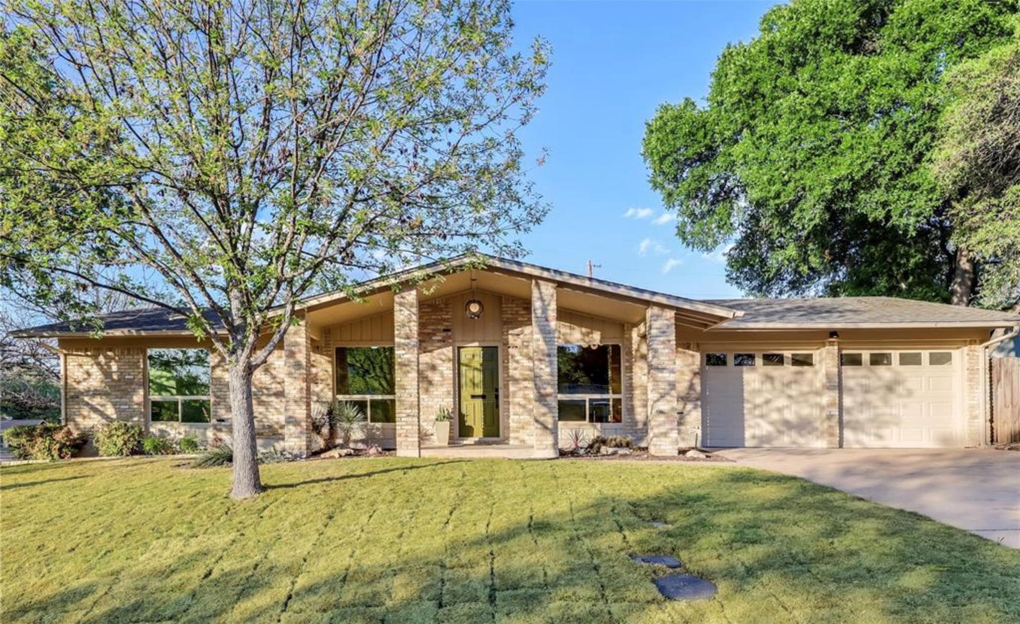 2504 Deerfoot Trl