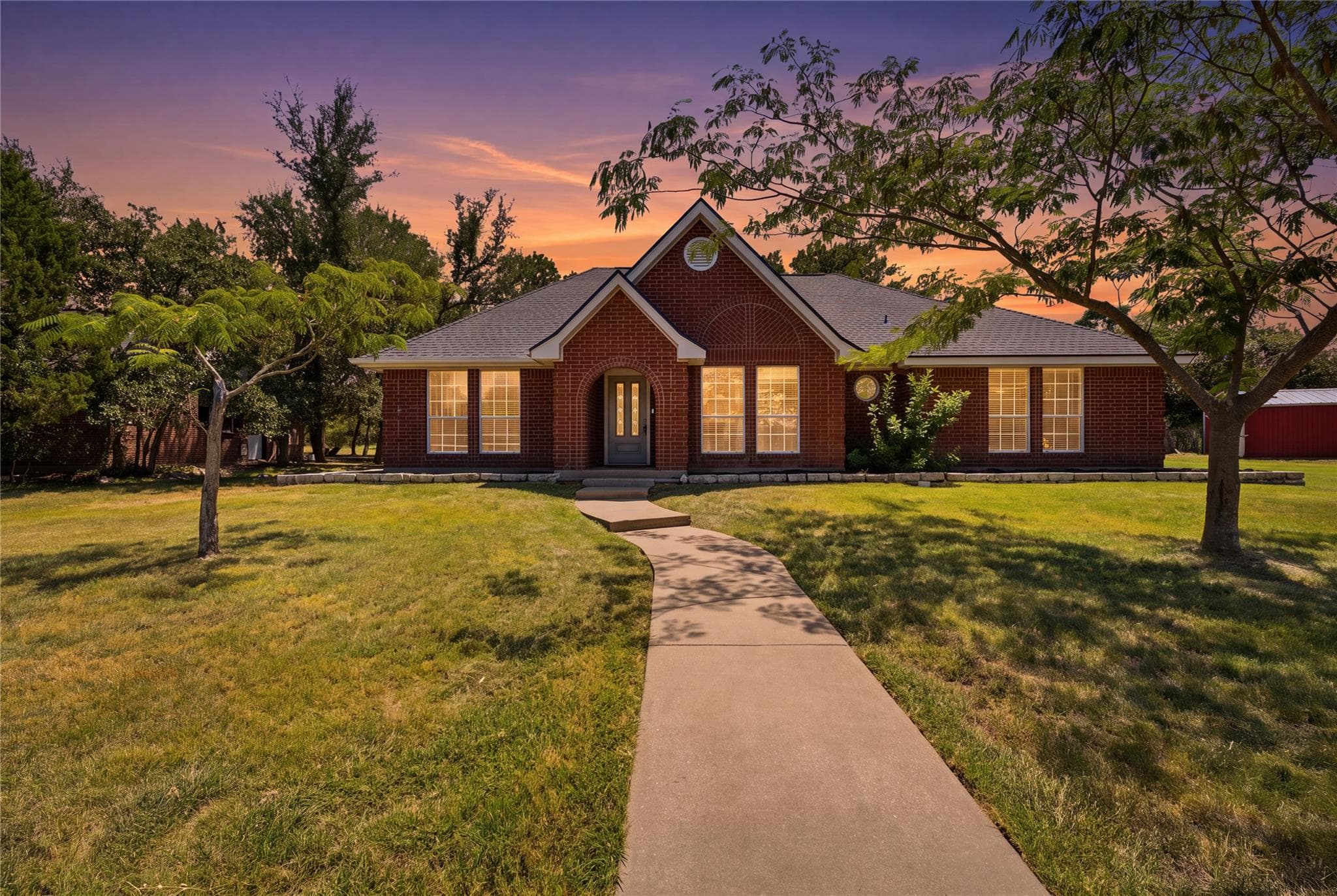 8221  Mountain Dr