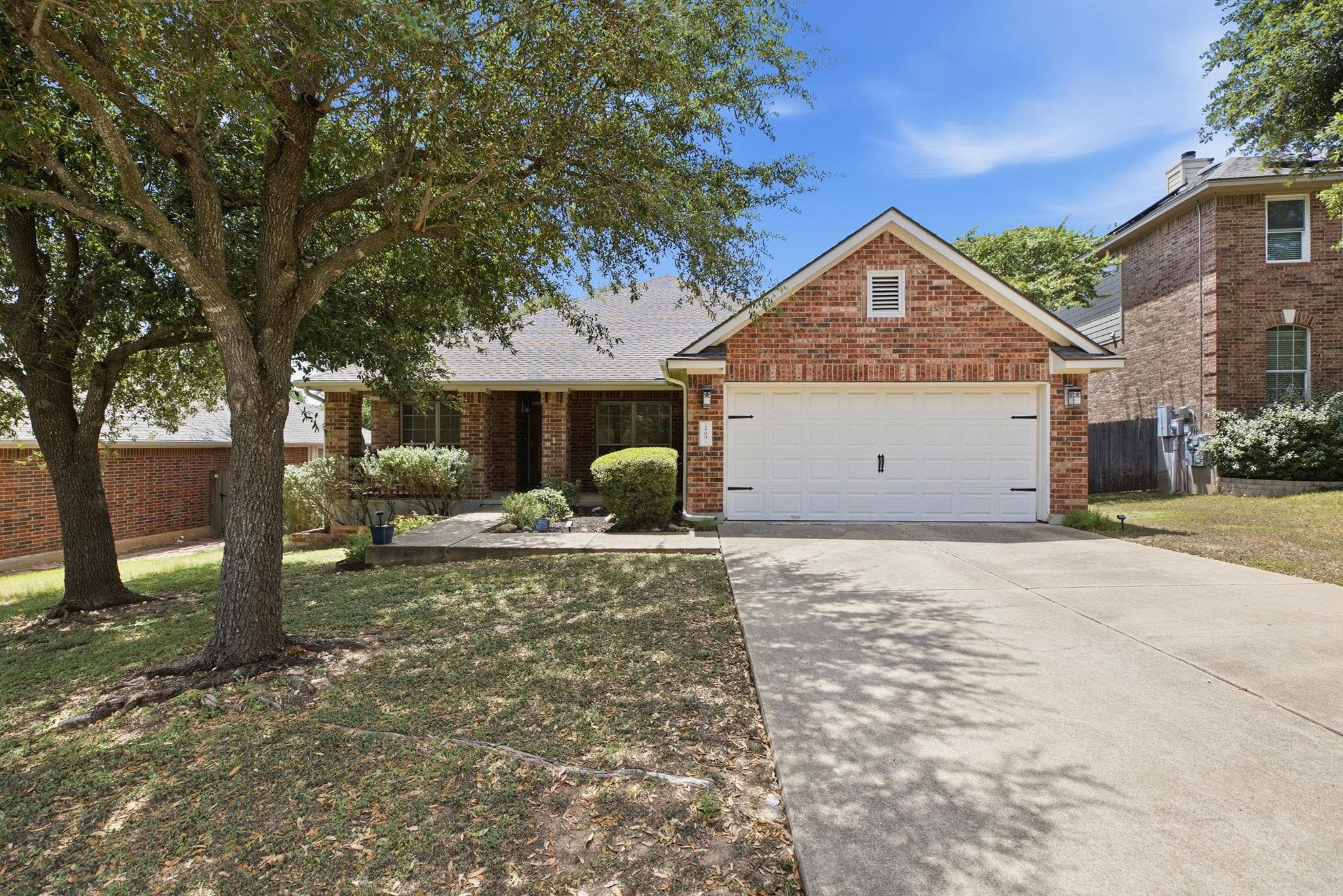 2409  Silver Spur Ln