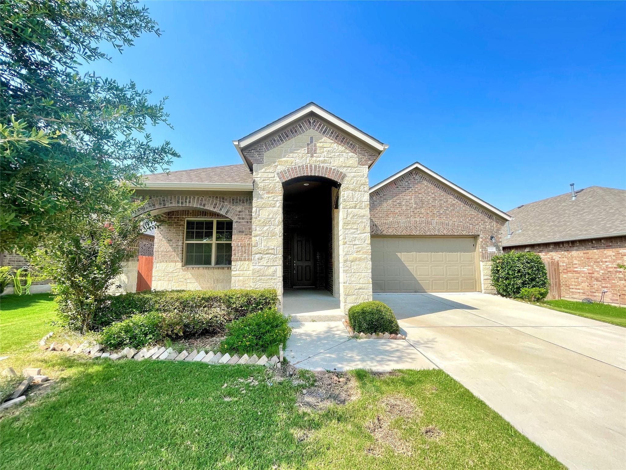 16412  Vescovo Ln