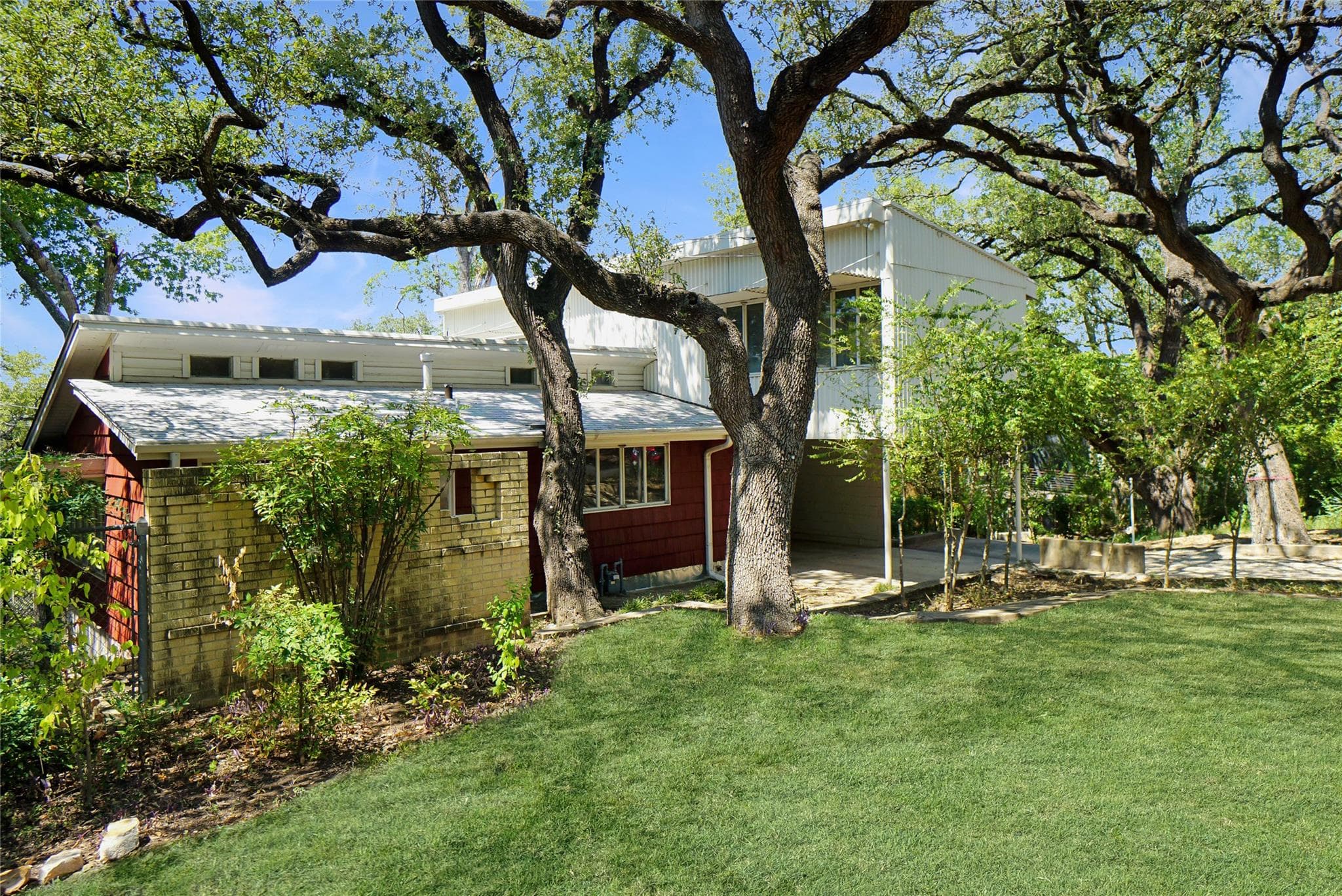 1806 Alta Vista Ave