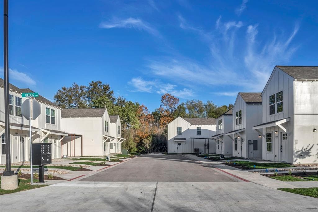 350  Debus St  #124