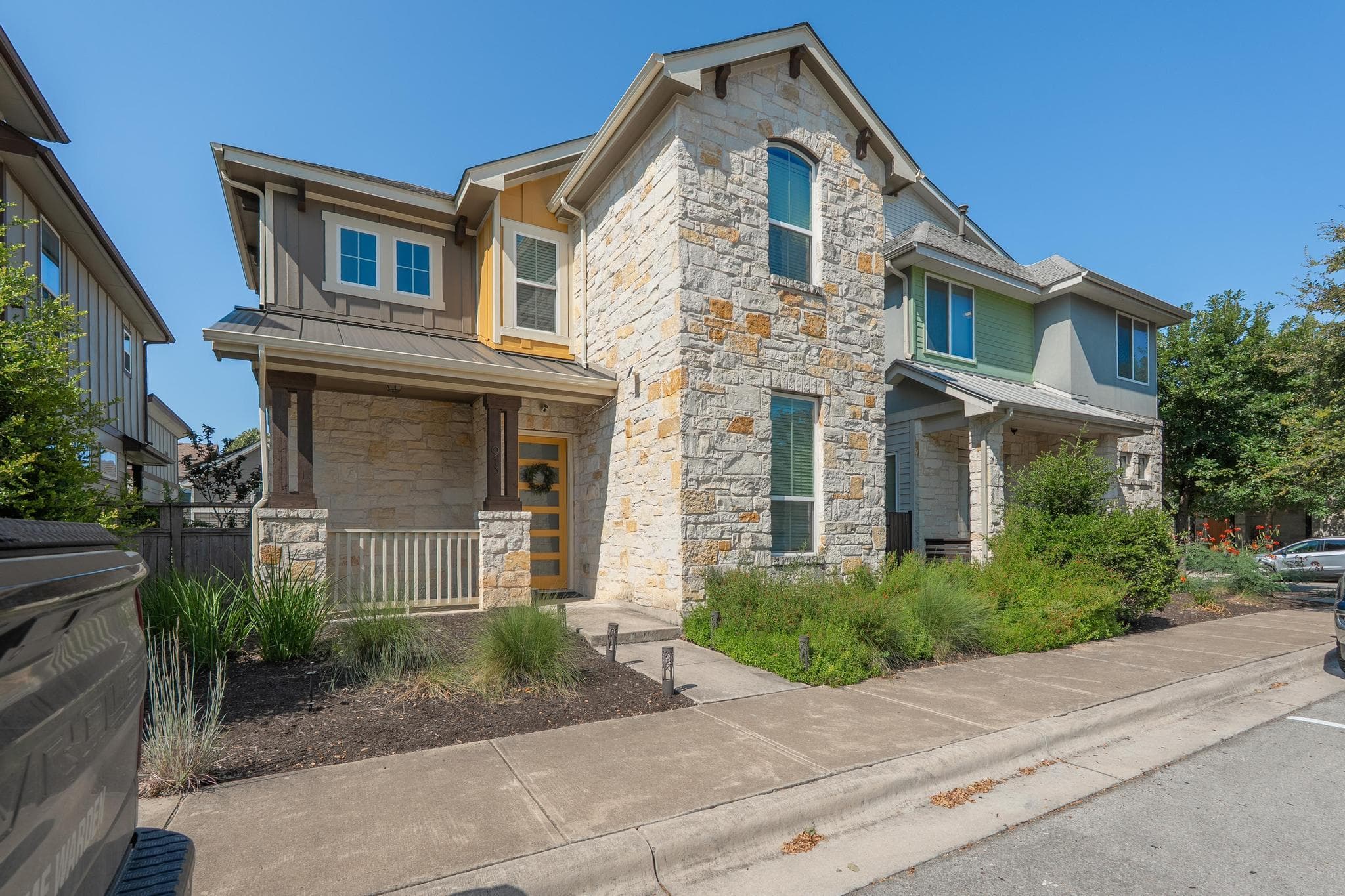 913 Cannoneer Ln