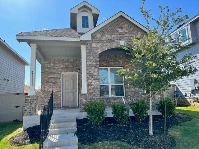 17911  Orchidea Way