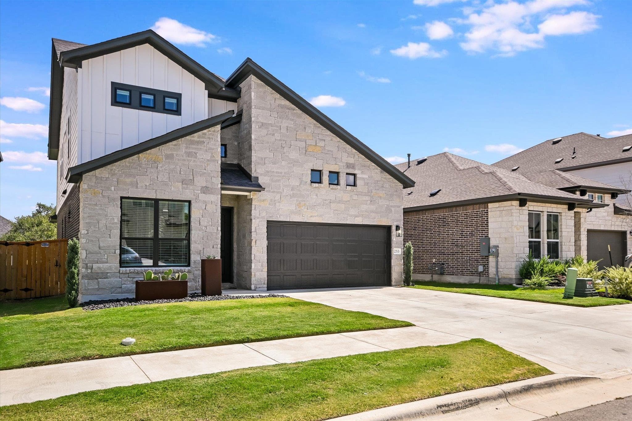 253 Darley Oak Dr