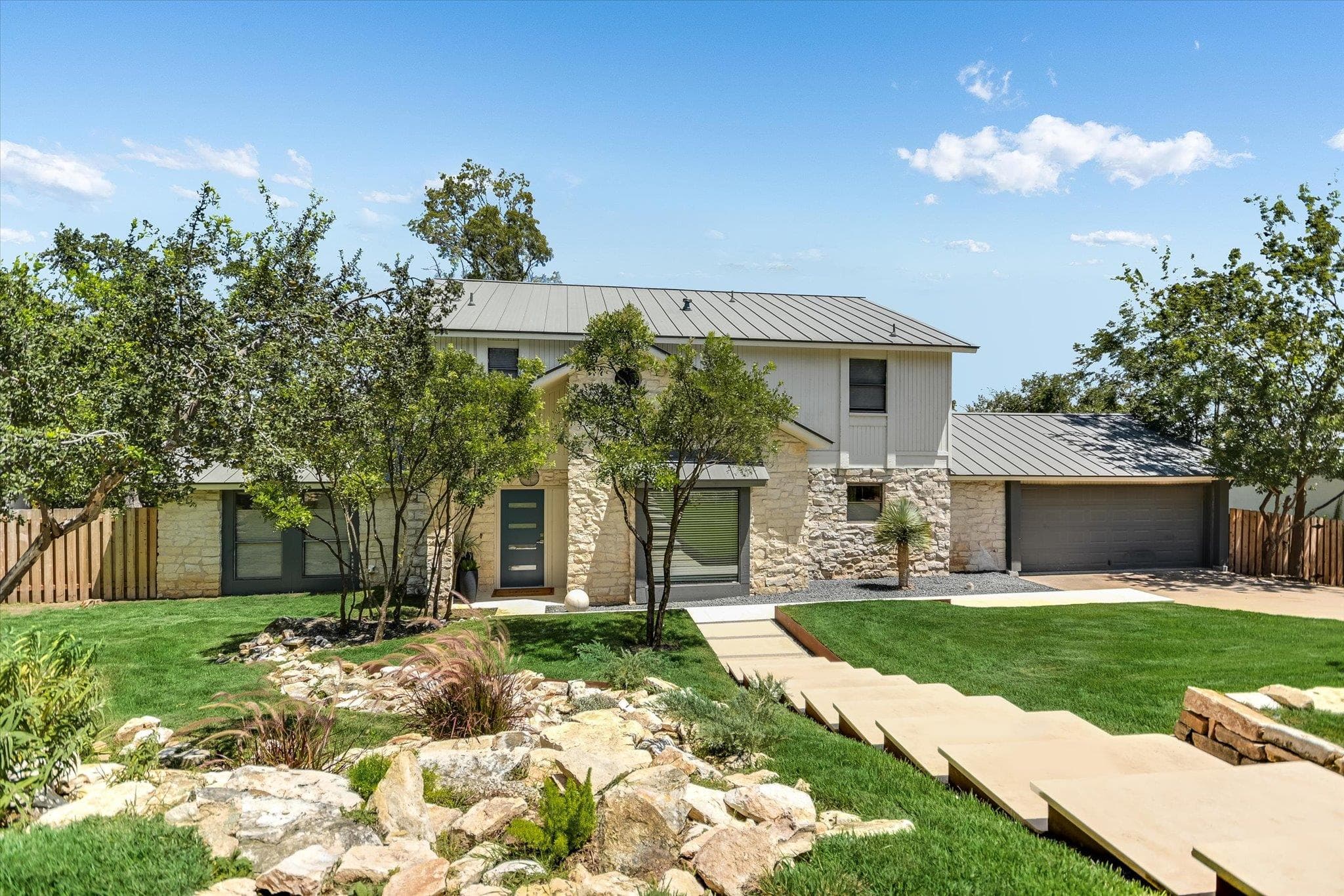 1923  Cypress Pt W