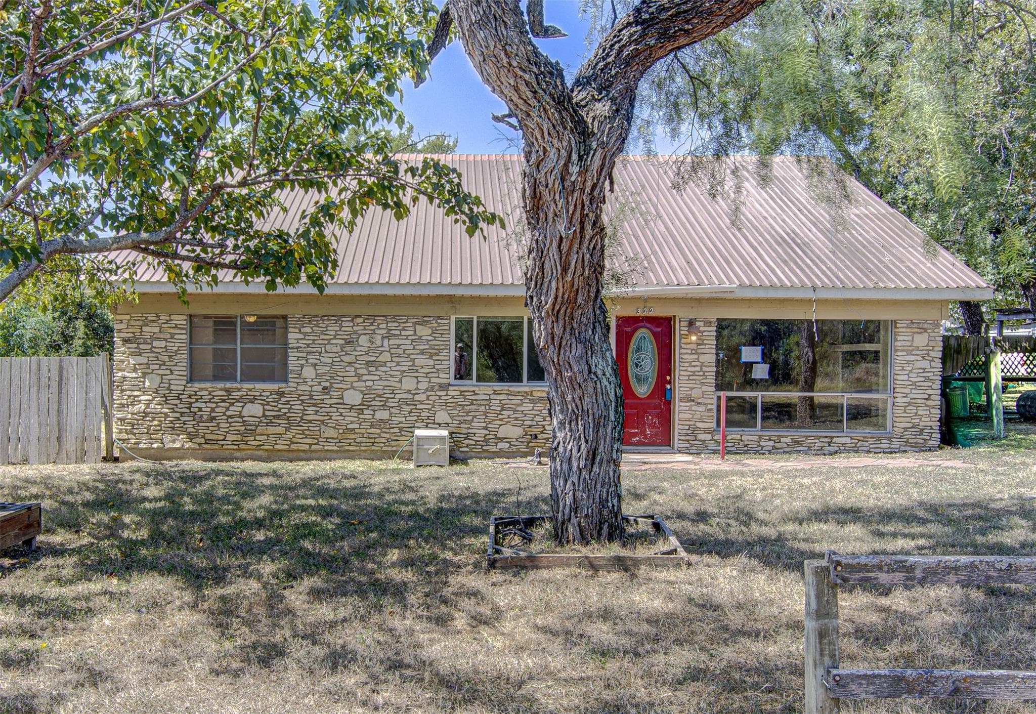 322 E Castleshoals Dr