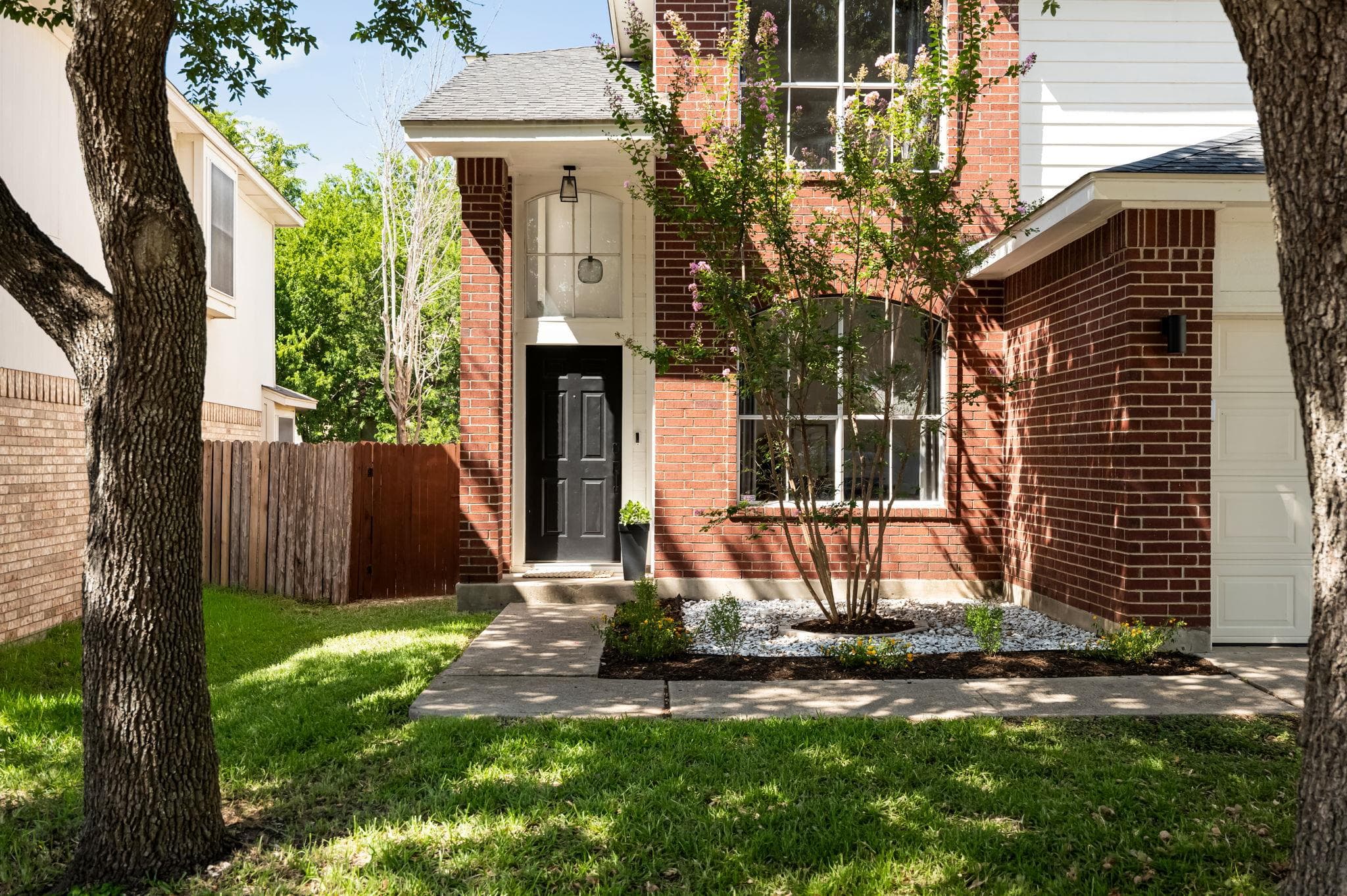 1130 Vincent Pl