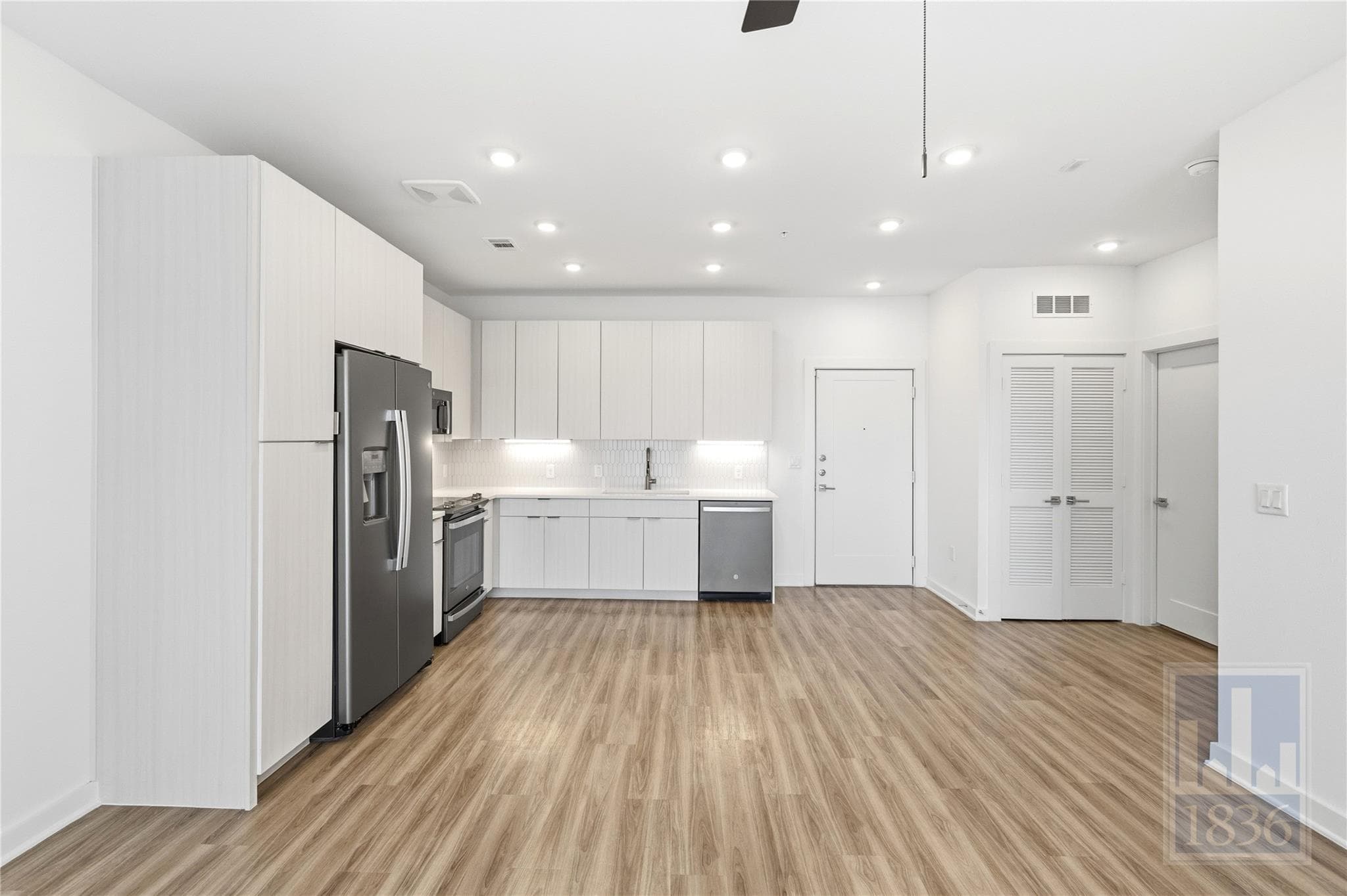 4802 S Congress Ave #514