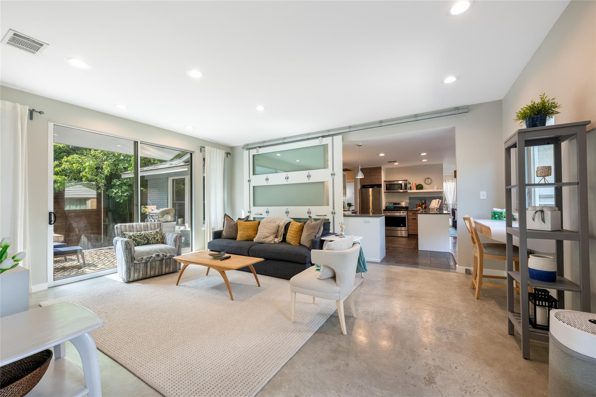 1404 Justin Ln #1