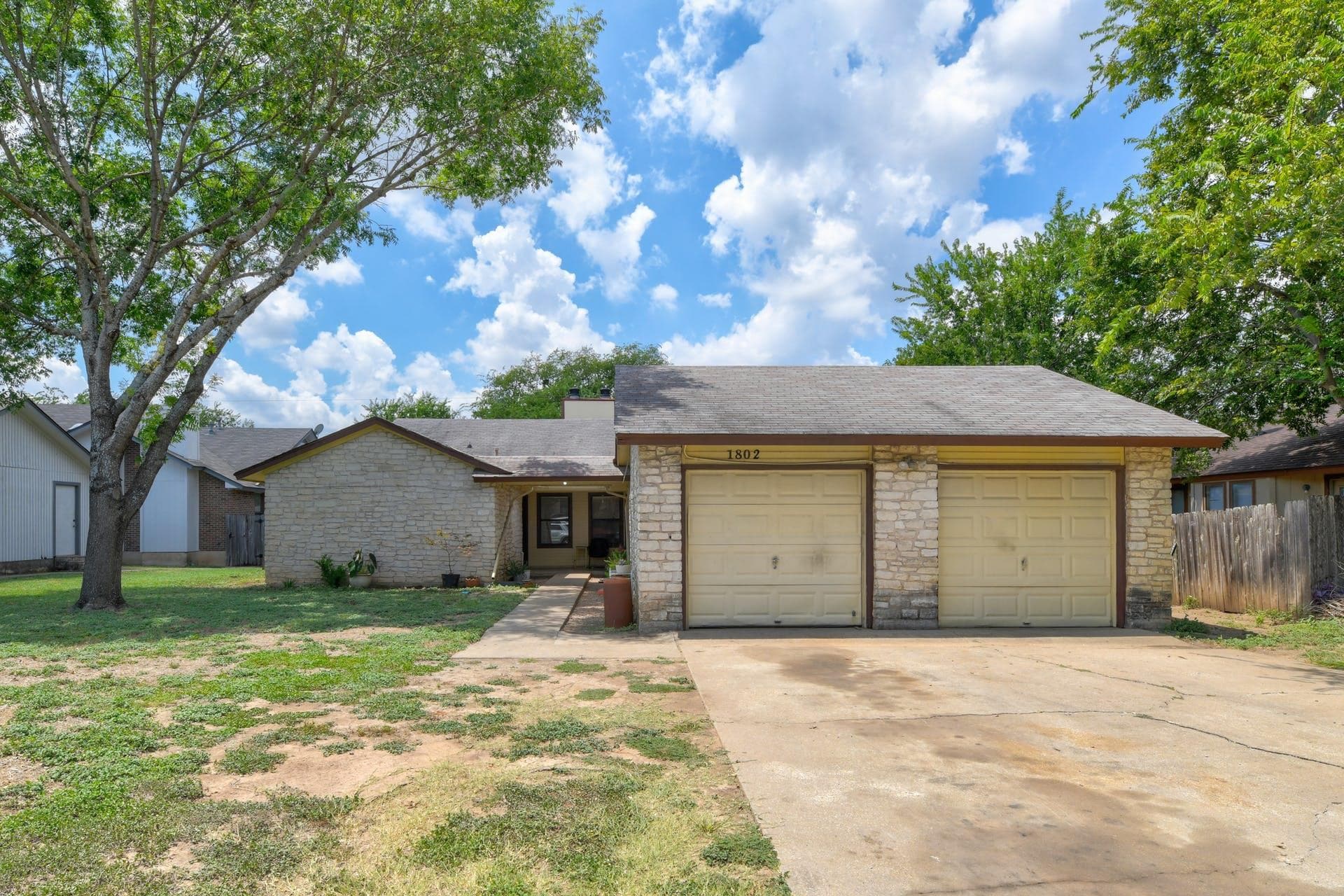 1802 Rawhide Dr #B
