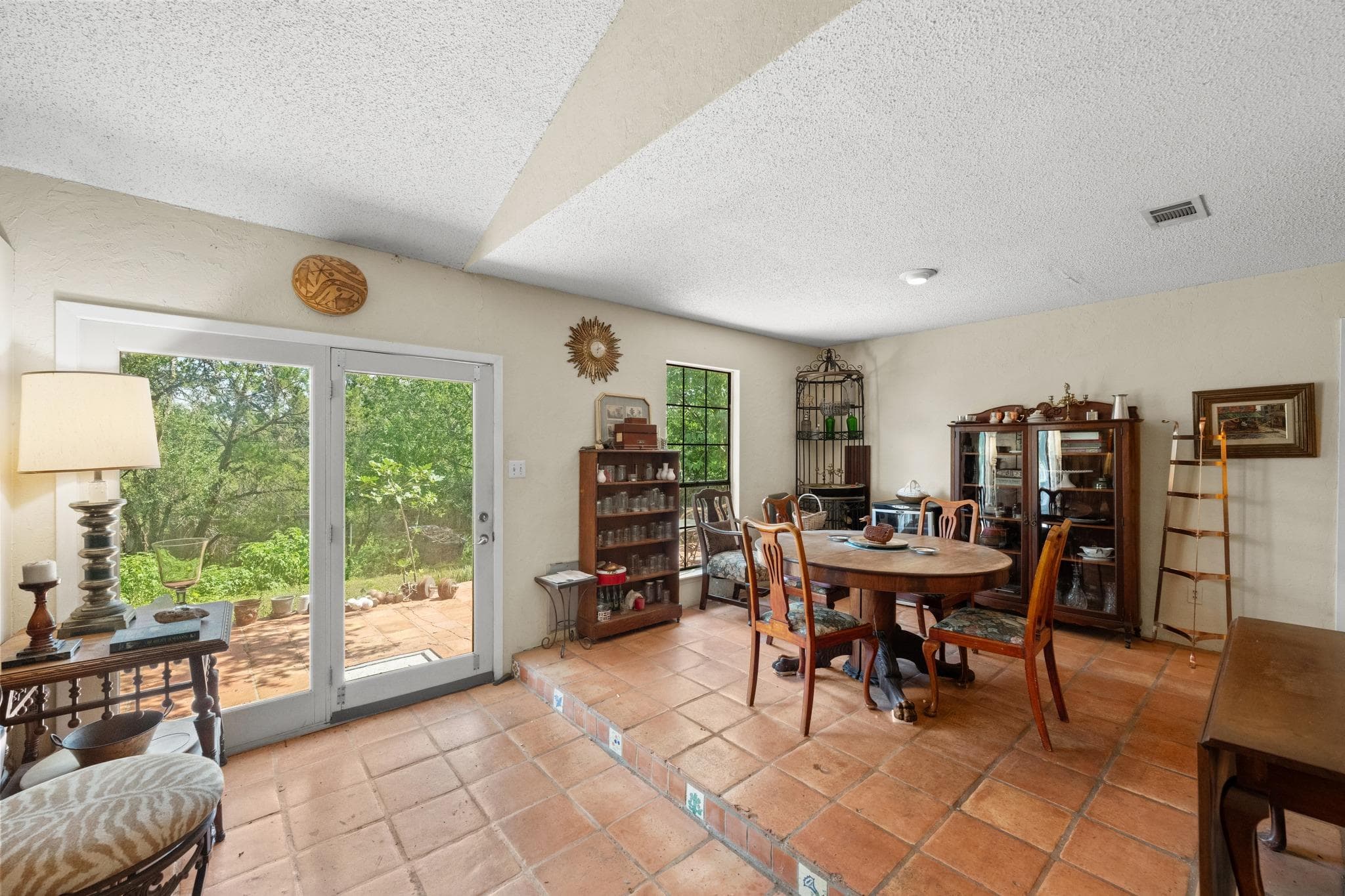 9820 Timber Ridge Pass