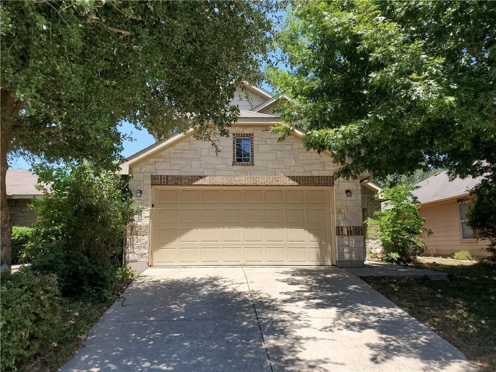 11208 Ashbrook Dr