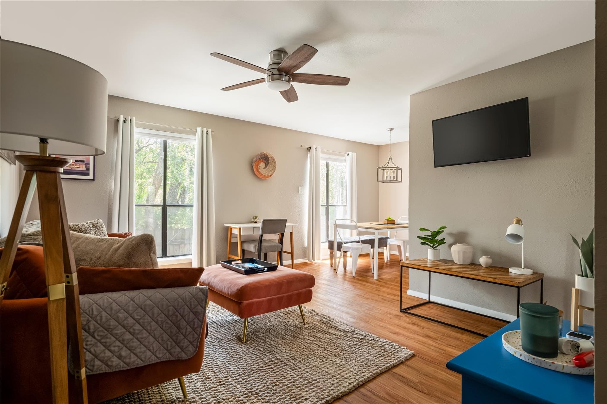 5215 Saint Georges Grn #B