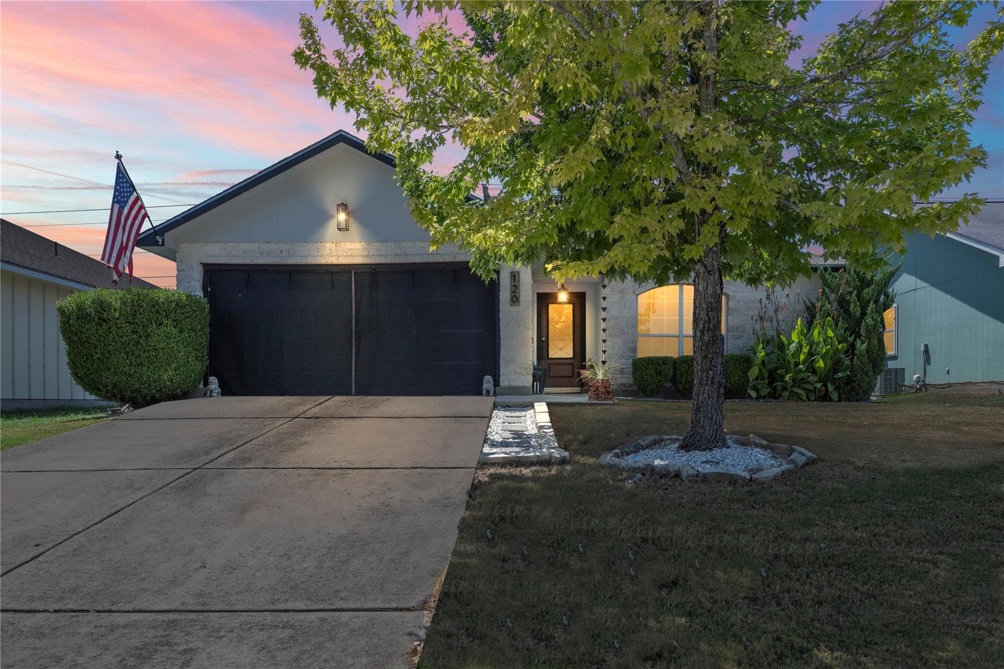 120 Amber Ln