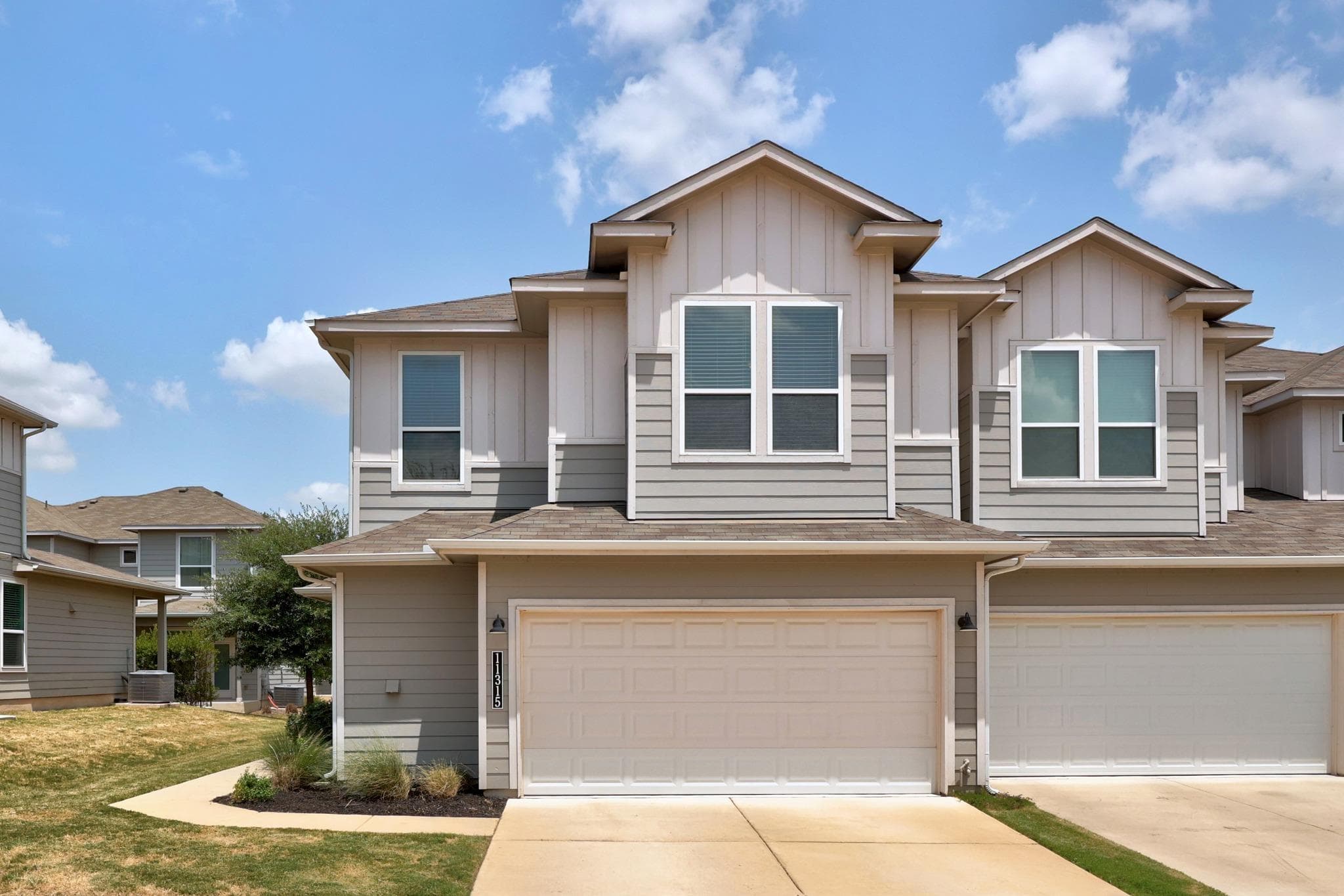 11315 Gadsen Ln