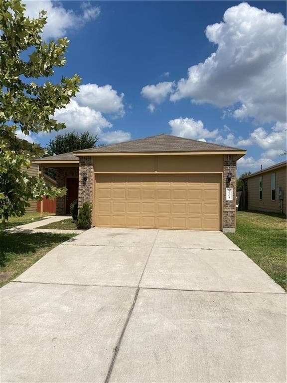 5704  Knoll Pines Pass