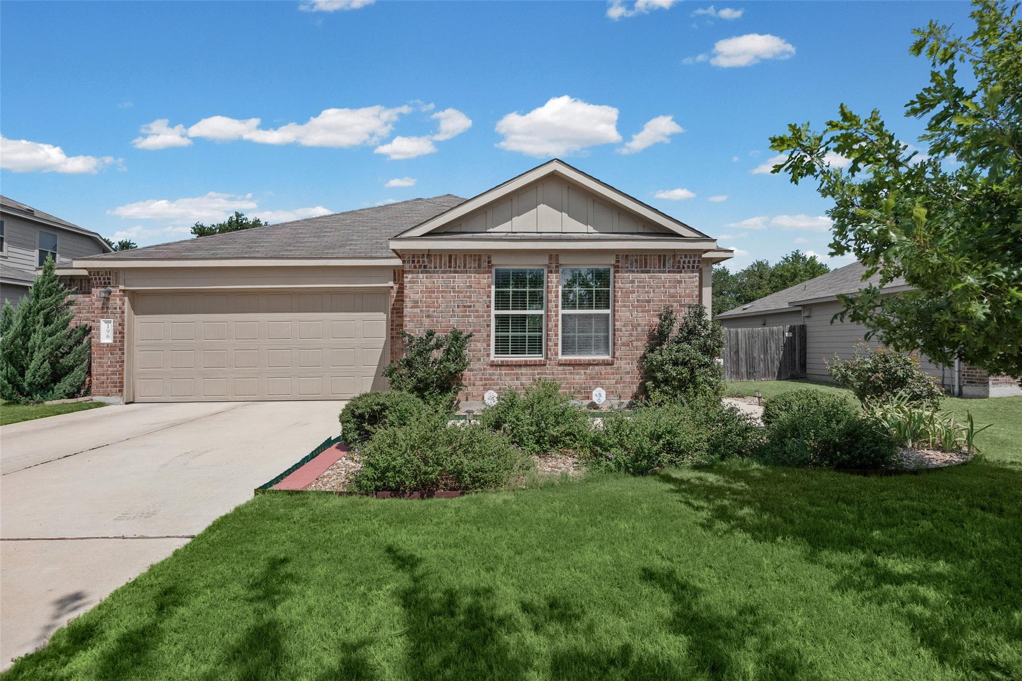 196  Jackson Blue Ln