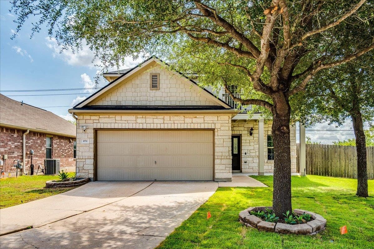 484  Travertine Trl