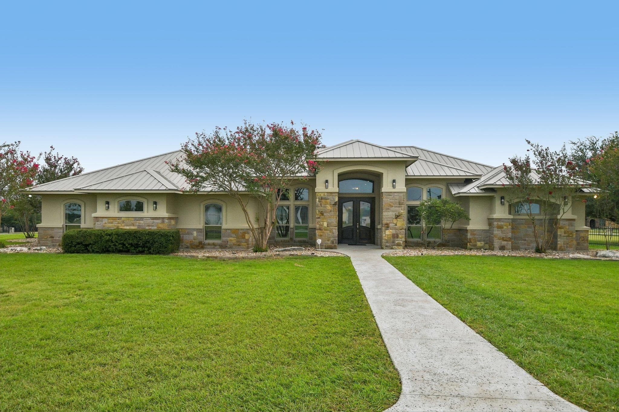 6258 Miller Ln
