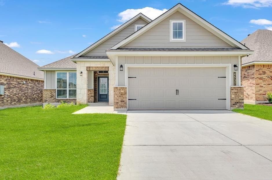 4537 Allison Dr