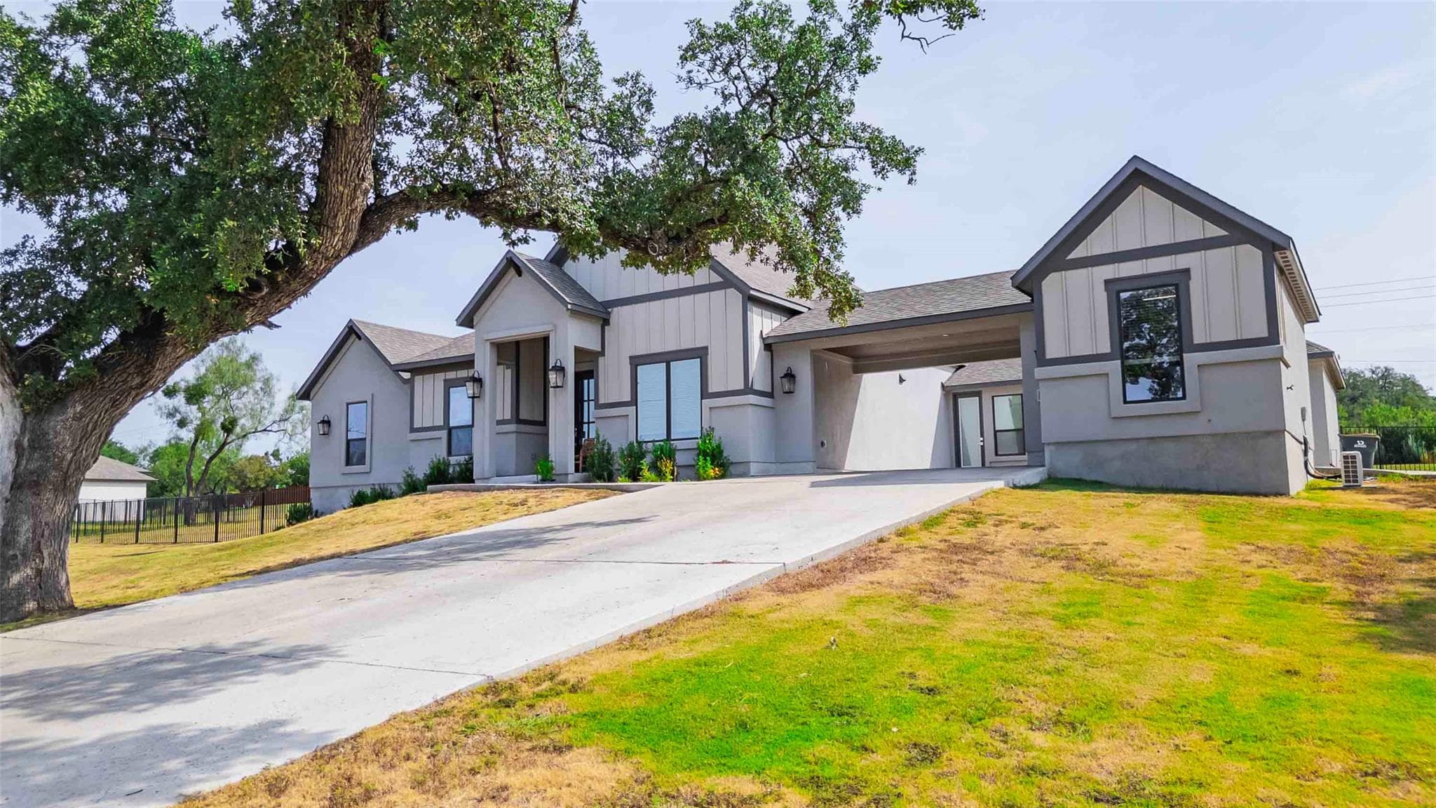104 Lazy Oak Pl