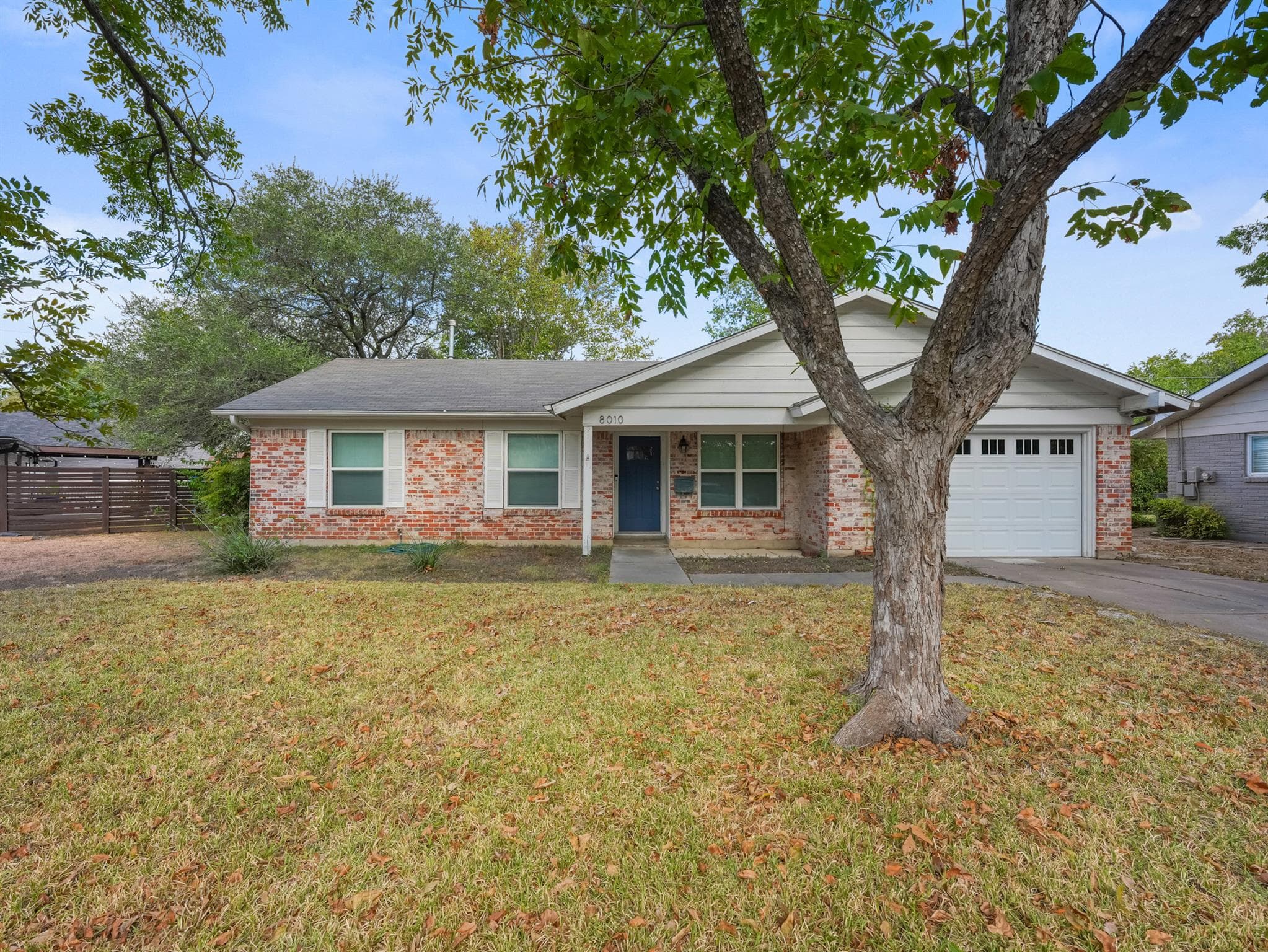 8010  Camden Dr