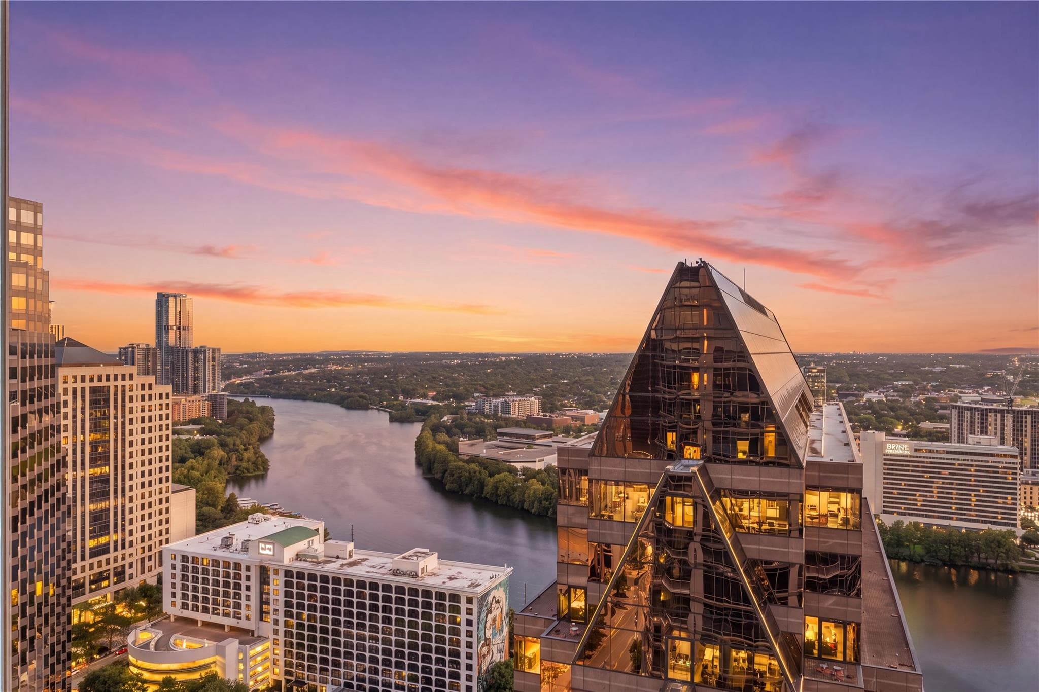 200 Congress Ave #28SW