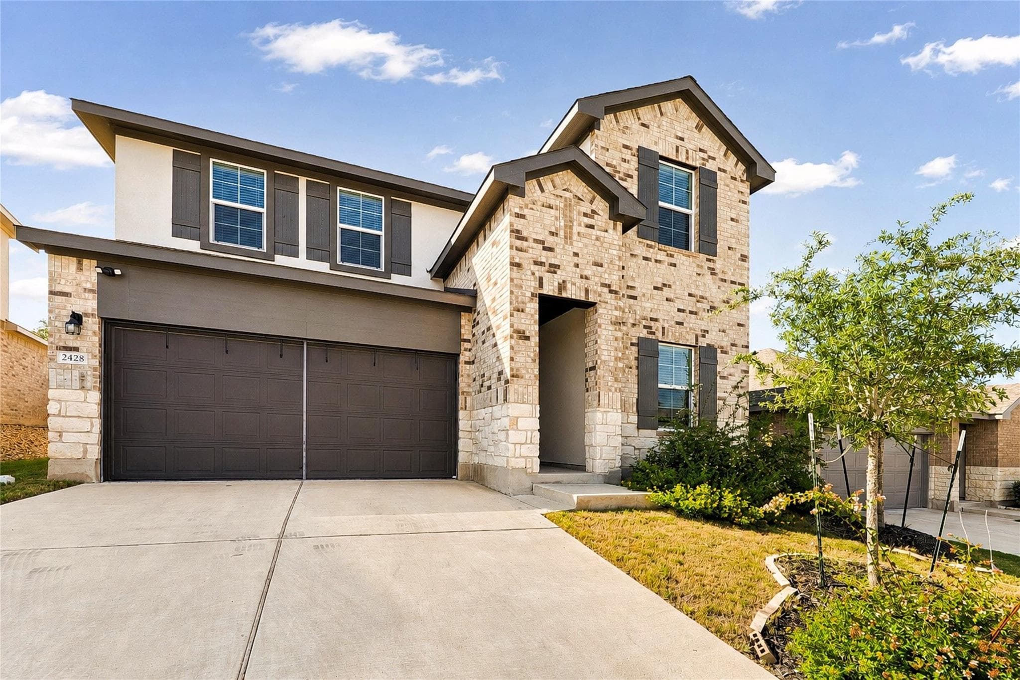 2428 Hackamore Dr