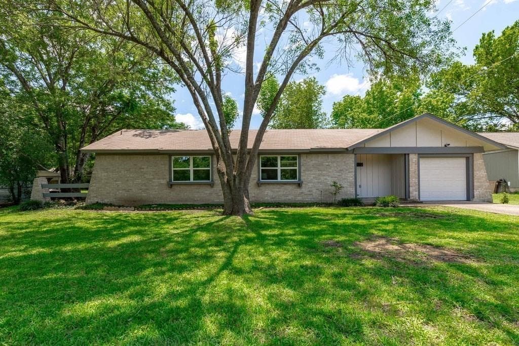 1512 Luray Dr
